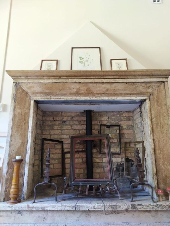 Tramonti E Valli Calvi dellʼ Umbria Kültér fotó