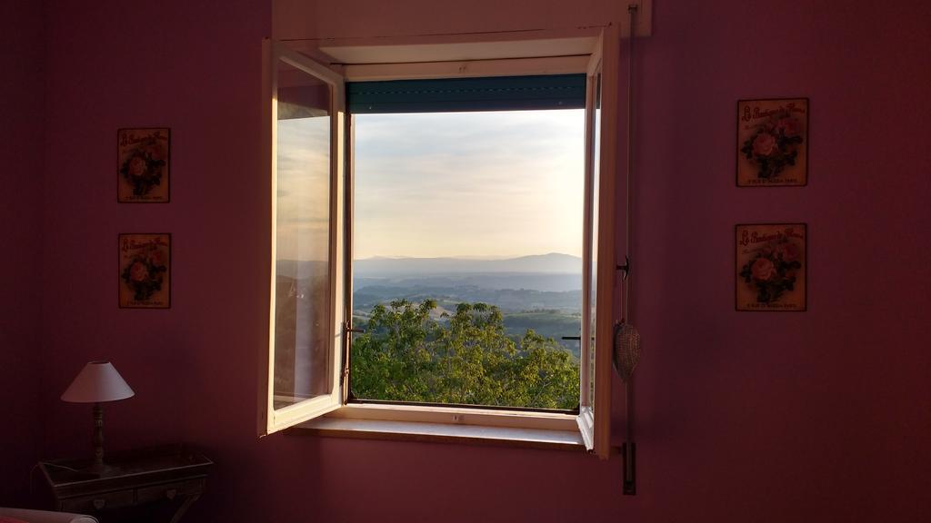 Tramonti E Valli Calvi dellʼ Umbria Kültér fotó